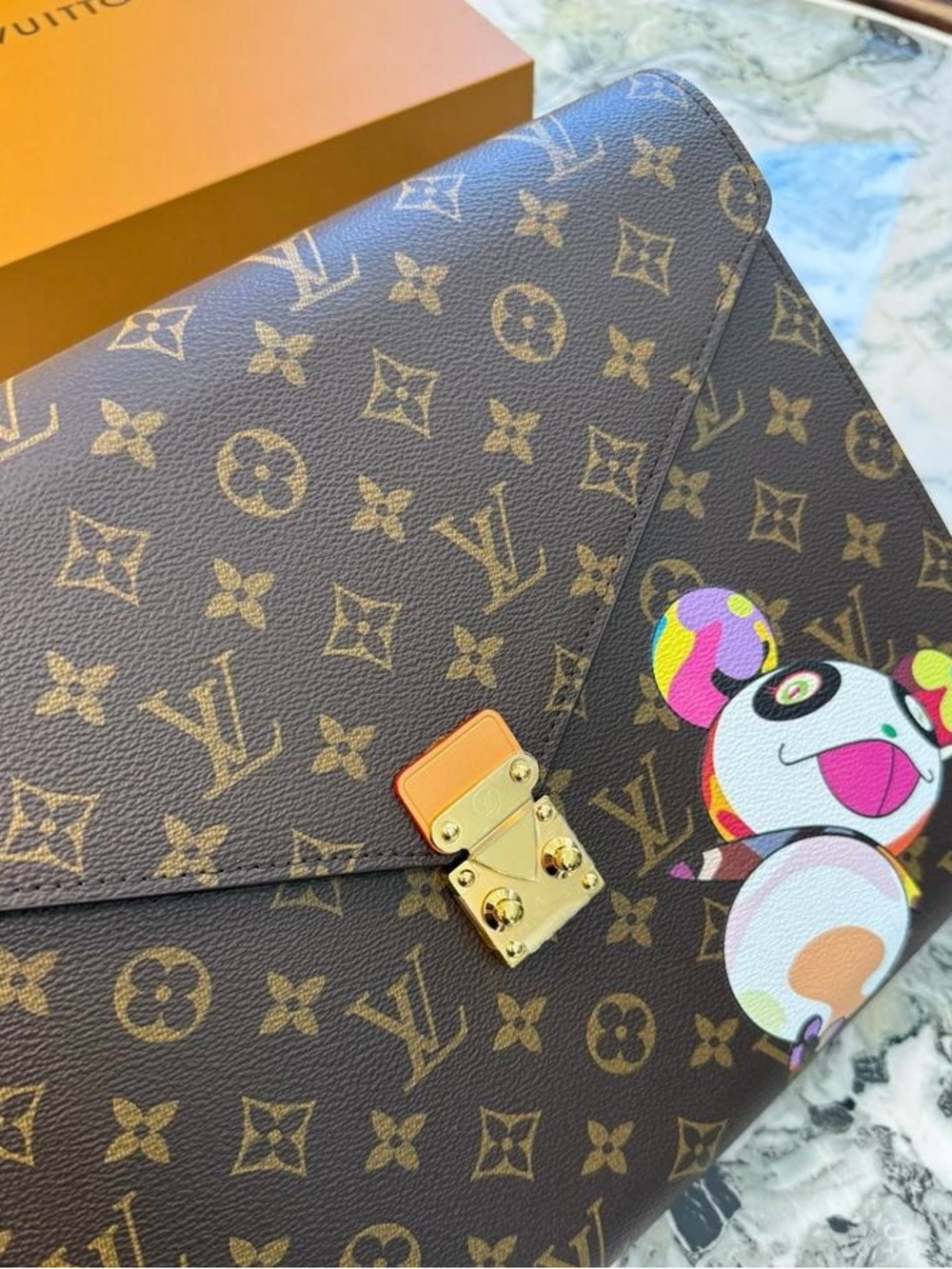 Louis Vuitton Brown Monogram Envelope Laptop Organizer - Picture 6 of 9